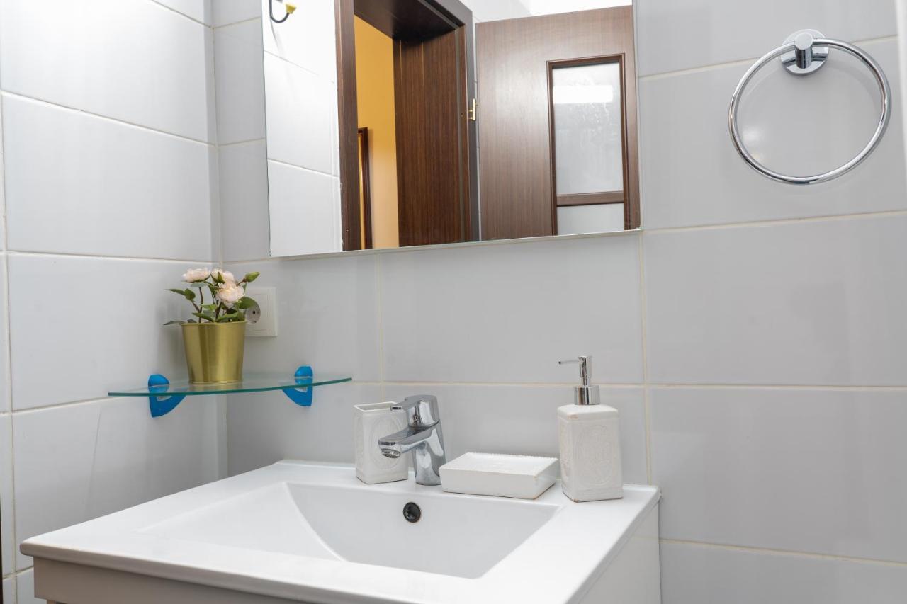 Nottara Theatre Spacious 85Sqm 1Br Ap With Self Check In Bucarest Esterno foto